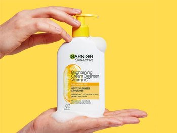 face cleanse content block img 02